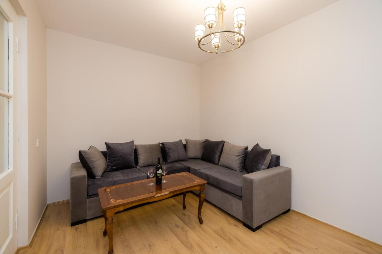 Apartament M & L Old Tbilisi Zewnętrze zdjęcie
