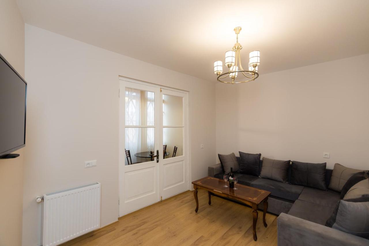 Apartament M & L Old Tbilisi Zewnętrze zdjęcie