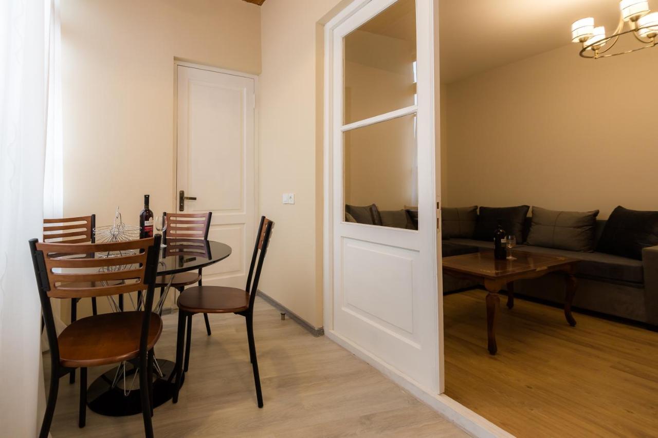Apartament M & L Old Tbilisi Zewnętrze zdjęcie